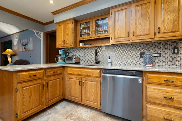 904 Stafford CT, New Lenox, IL 60451