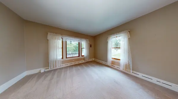 28 Smith ST, Frankfort, IL 60423