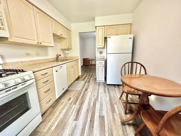 679 Elizabeth DR #679, Wood Dale, IL 60191