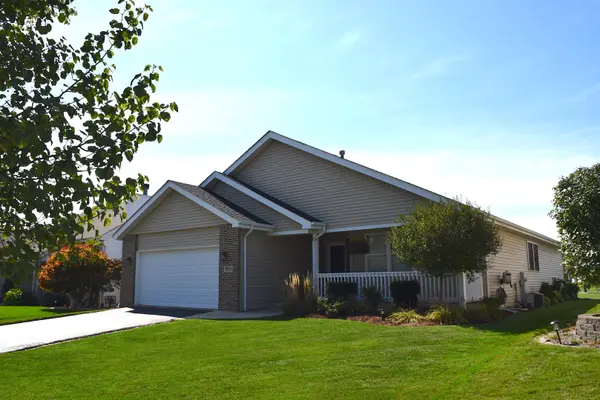 1570 Mallards CV, Beecher, IL 60401