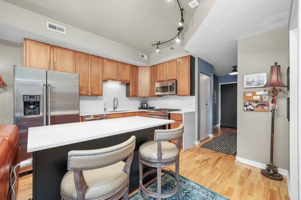 4350 N Broadway ST #410, Chicago, IL 60613