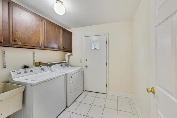 2752 Royal DR Northbrook, IL 60062