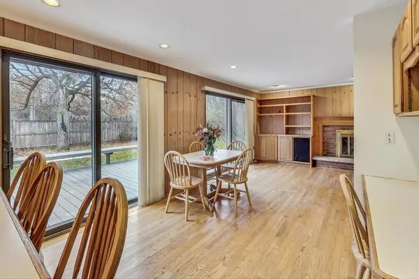 2752 Royal DR Northbrook, IL 60062