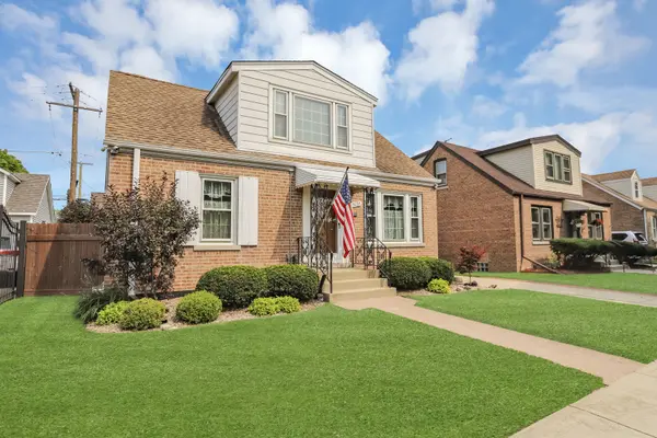 5733 N Oriole AVE, Chicago, IL 60631