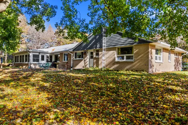 4509 Dean ST, Woodstock, IL 60098