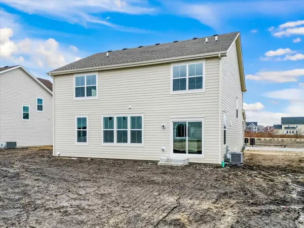 115 HEDGEROW DR, Elgin, IL 60124