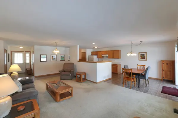 10478 Evendale RD, Huntley, IL 60142