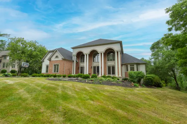 4117 Carlisle DR, Prairie Grove, IL 60012