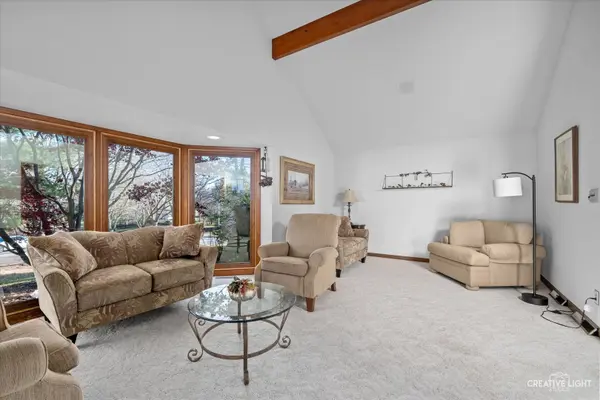 14 Hathaway Crescent, Sugar Grove, IL 60554