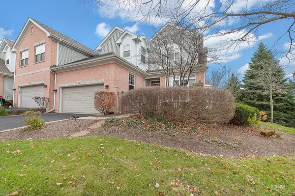 151 Orchards PASS, Bartlett, IL 60103