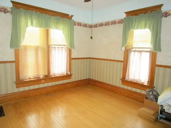 119 W Chestnut ST, Compton, IL 61318