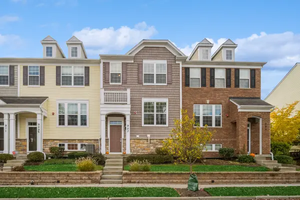 907 E Hamlin LN, Arlington Heights, IL 60004