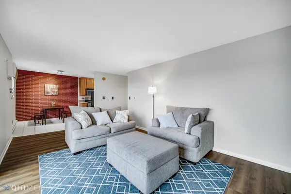 7428 Washington ST #607, Forest Park, IL 60130