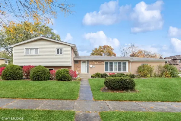 7604 Beckwith RD, Morton Grove, IL 60053