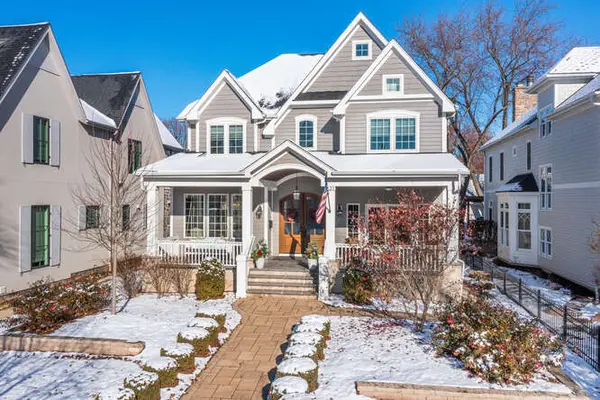 331 Douglas AVE, Naperville, IL 60540