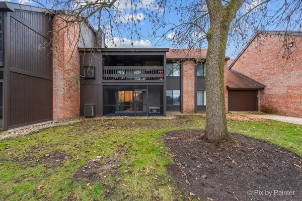 740 Saint Andrews LN #36, Crystal Lake, IL 60014