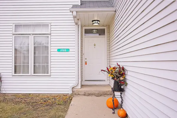 3700 Willow Crest DR, Zion, IL 60099