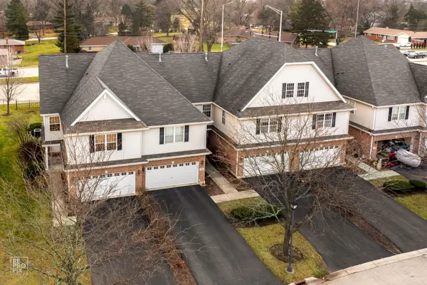 123 N Auburn Hills LN N #123, Addison, IL 60101