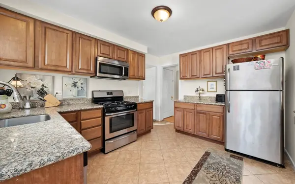 1239 Douglas AVE, Flossmoor, IL 60422