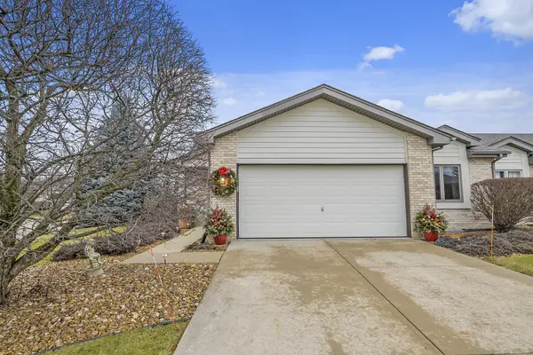 10940 barbs WAY, Orland Park, IL 60467