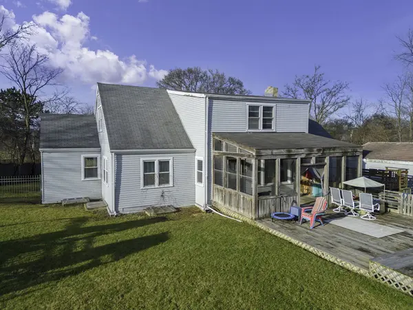 26W441 Wiesbrook RD, Wheaton, IL 60189
