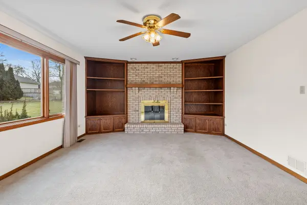 3043 Elliot LN, Homewood, IL 60430