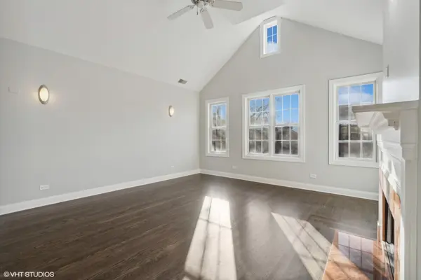 630 W Briar PL #4, Chicago, IL 60657