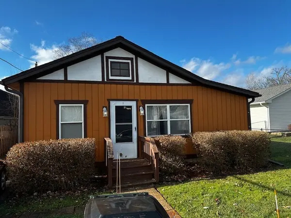 42508 N Woodland PL, Antioch, IL 60002