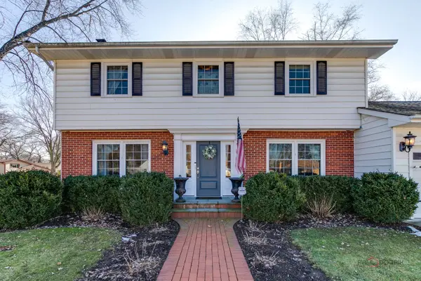 718 N Fairview AVE, Mount Prospect, IL 60056