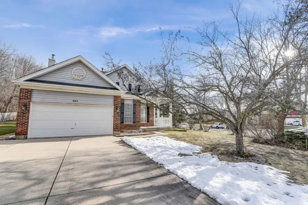 401 Old Oak CIR, Algonquin, IL 60102
