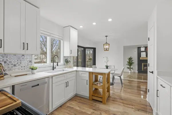 3028 Fresno LN, Homewood, IL 60430
