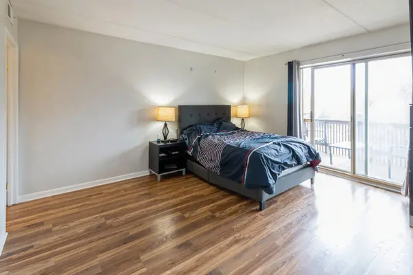 8025 Woodglen LN #310, Downers Grove, IL 60516