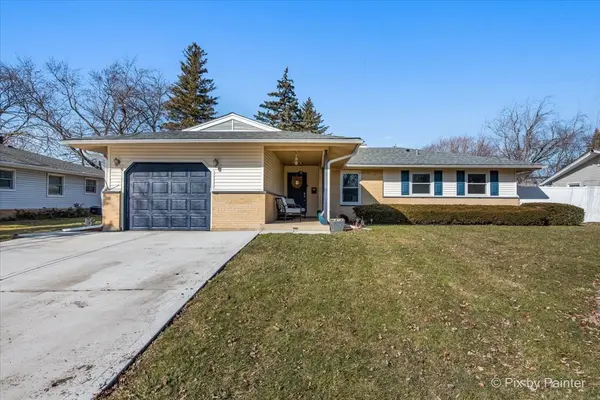 352 E Elk Grove BLVD, Elk Grove Village, IL 60007