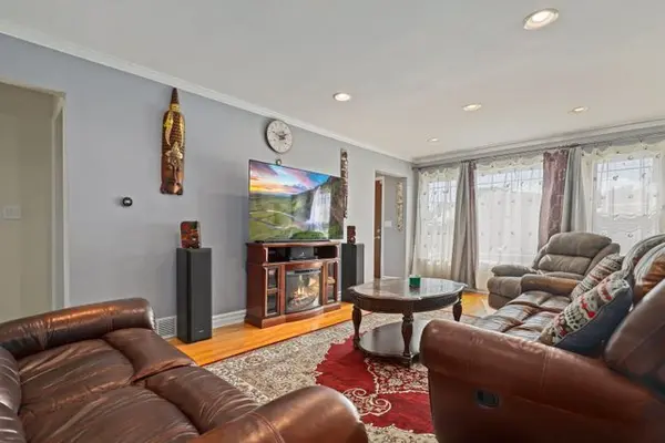 3009 N Newland AVE, Chicago, IL 60634