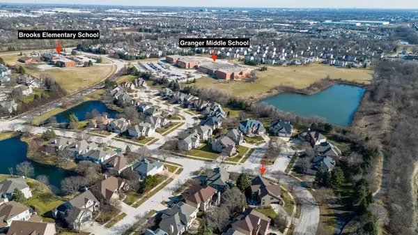 2536 Sutton LN, Aurora, IL 60502