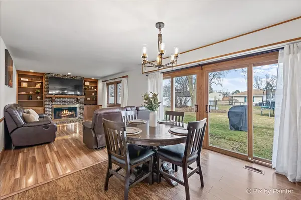 1120 Price DR, Elgin, IL 60120