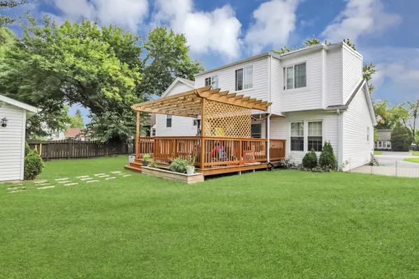 1506 Frank AVE, Deerfield, IL 60015