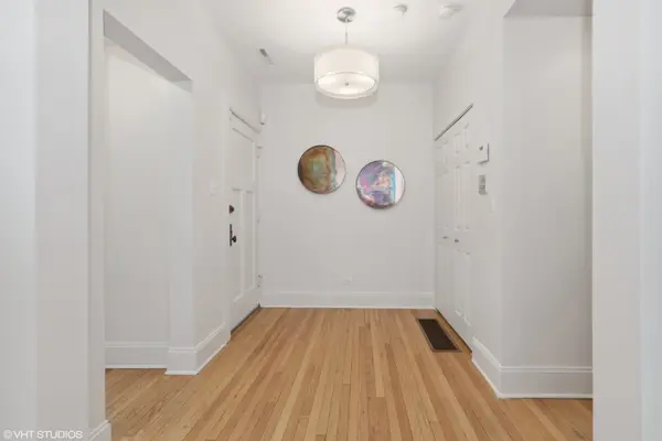 1402 W Foster AVE #1, Chicago, IL 60640
