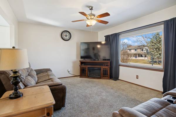 8713 BURTON RD, Wonder Lake, IL 60097