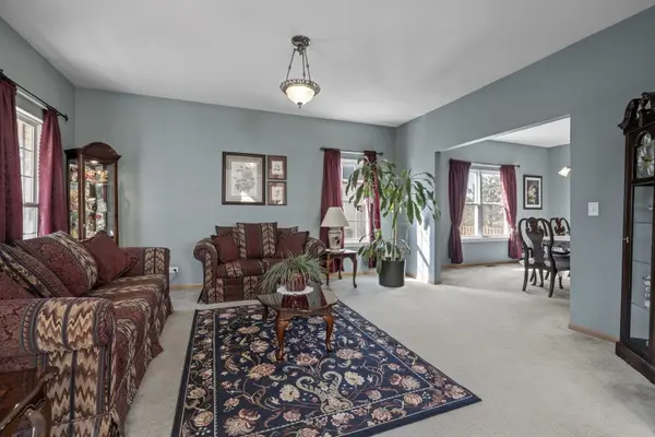 2540 Biltmore CIR, Aurora, IL 60503