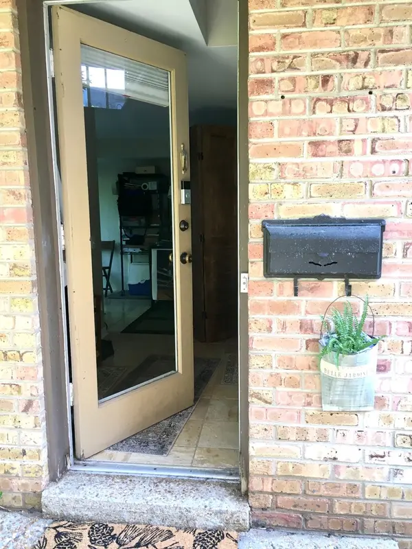 452 Russell ST, Barrington, IL 60010