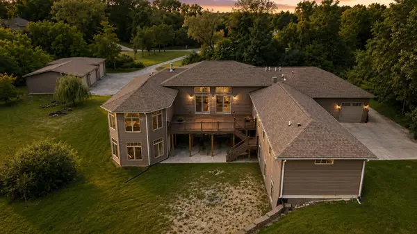 11700 Westvalley DR, Crown Point, IN 46307