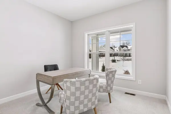 7334 Ambercrest Curve, Inver Grove Heights, MN 55077