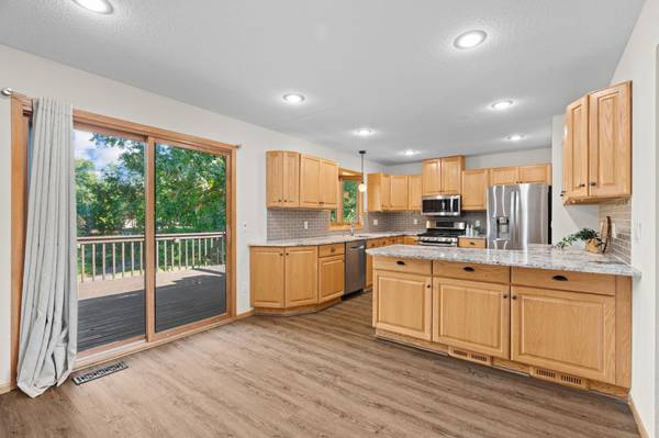 18208 Valley View RD, Eden Prairie, MN 55346