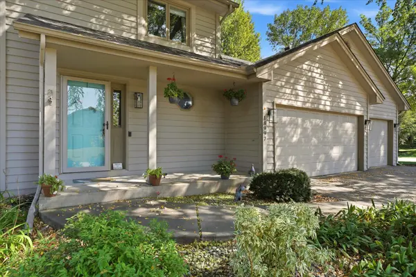 18997 Nature LN, Eden Prairie, MN 55346