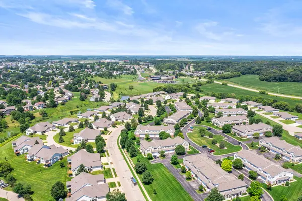 5825 Sandcherry PL NW, Rochester, MN 55901
