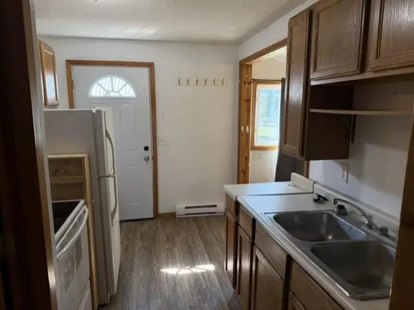 323 S Donnelly AVE, Litchfield, MN 55355