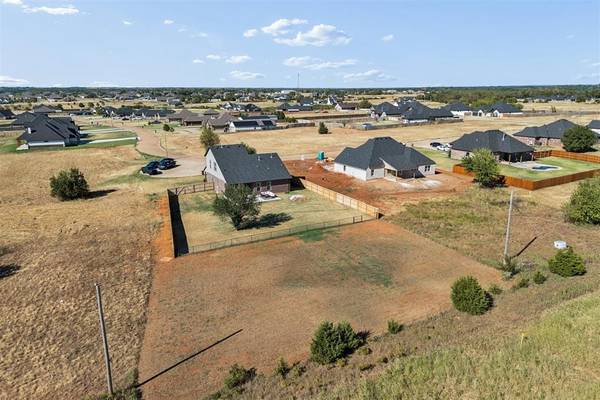 4676 Ranchero DR, Edmond, OK 73025
