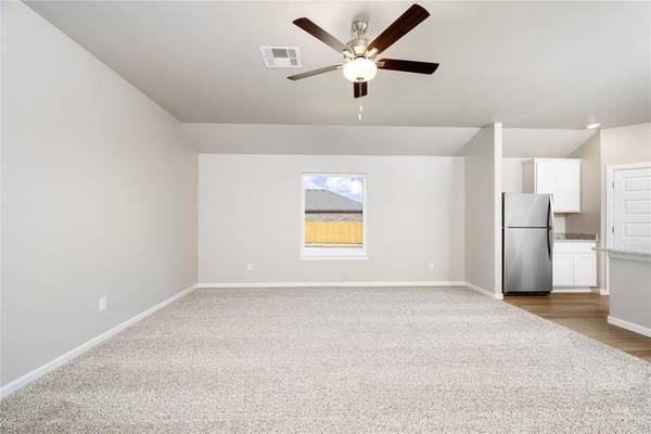 740 Luna WAY, Tuttle, OK 73089