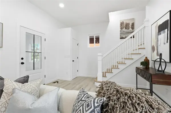 662 S Logan ST, Denver, CO 80209